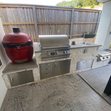Traditional outdoor kitchen