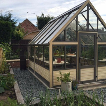 10 x 13 foot greenhouse