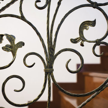 Köenig Eisen - Scroll Work