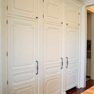 Mary Ross Custom Homes White Kitchen