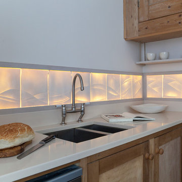 Rising Tide: Kitchen Splashback