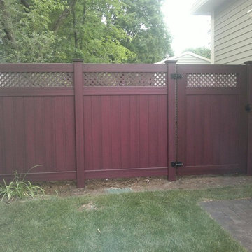 Vinyl Board and Lattice top fence