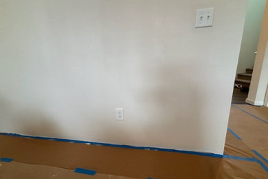 Example of a minimalist home design design in Seattle