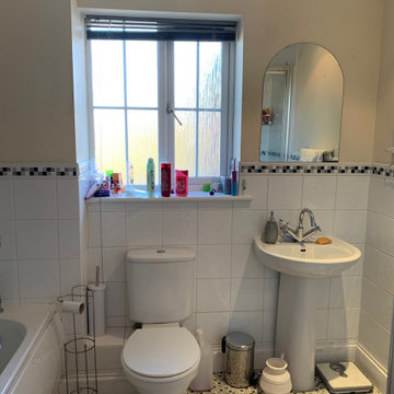Luton Main Bathroom -Before