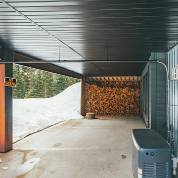 Dark & Stormy - Striking Hemlock Valley Ski Cabin - 2020 CHBAFV Finalist