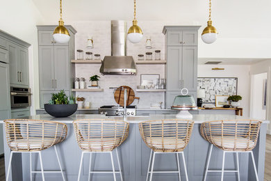 Example of a kitchen design in Salt Lake City