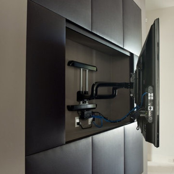 TV MOUNTING/TV INSTALLATION
