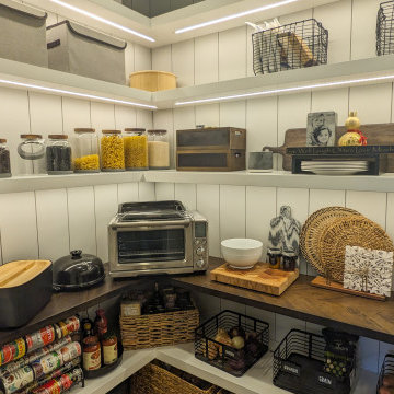 Travinsky - Pantry