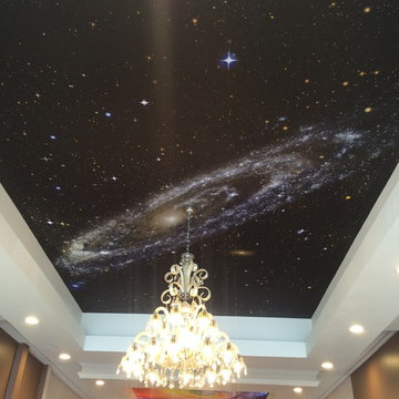 Lobby with sky ceiling