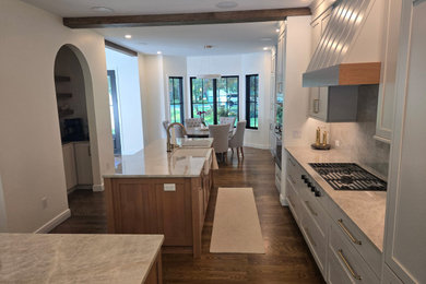 Kitchen - kitchen idea in Boston