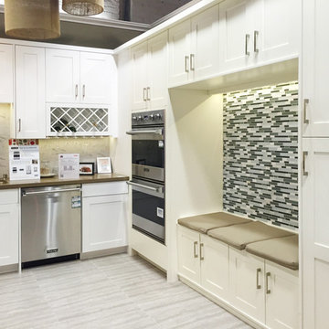 Downtown Oakland Showroom