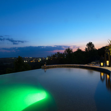 Infinity pool
