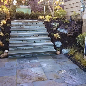 Dimensional Flagstone Paths and Patios