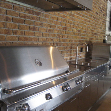 High Point Outdoor Kitchen (Designer: Jerilyn Horn)