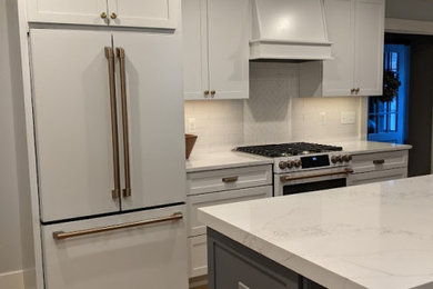 Example of a kitchen design in Detroit