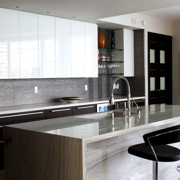 Contemporary Kitchen Update In An Espresso Stain