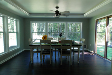 Example of a classic dining room design in New York