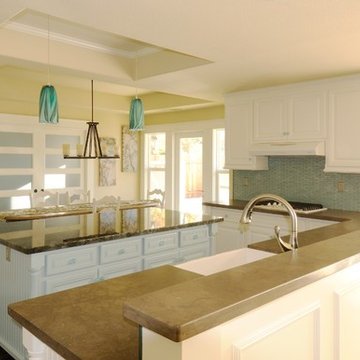 Traditional Interior Goes to the Beach