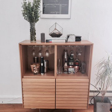 Award-wining 4-doors Sussex dresser, by Terence Woodgate, turned into home bar