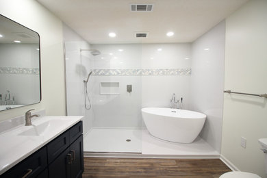 Minimalist bathroom photo in Atlanta
