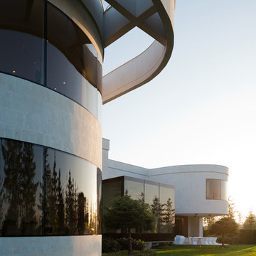 VILLA IN AGALAROV ESTATE