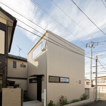 House in Akitu