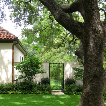 Mediterranean House in Dallas