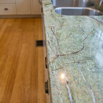 Kraftmaid Kitchen - Mixed Color Countertop