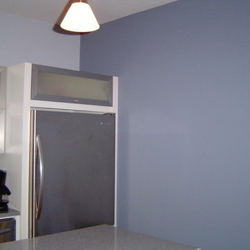 Satellite studio kitchen/bath