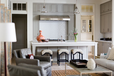 Inspiration for a transitional kitchen remodel in Houston