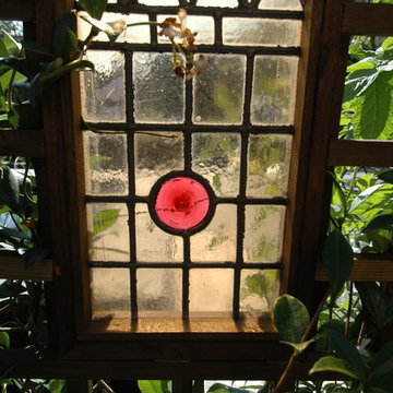 Victorian Courtyard Garden - Ilford, Essex