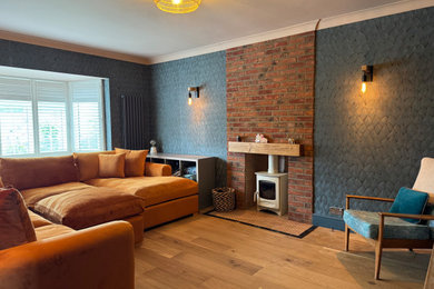 This is an example of an eclectic living room in Berkshire.