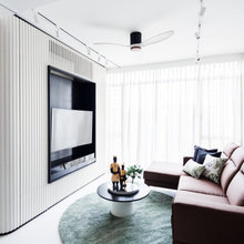Houzz Tour: Curves Add Some Playfulness to a Monochromatic Condo