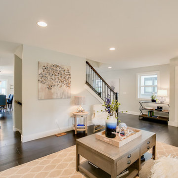 Luxury in Lake of the Isles
