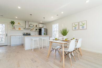 Kitchen - craftsman kitchen idea in Louisville