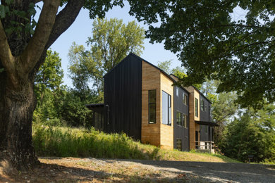 Example of a minimalist exterior home design in DC Metro