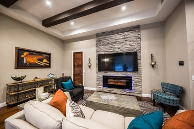 Inspiration for a living room remodel in Tampa