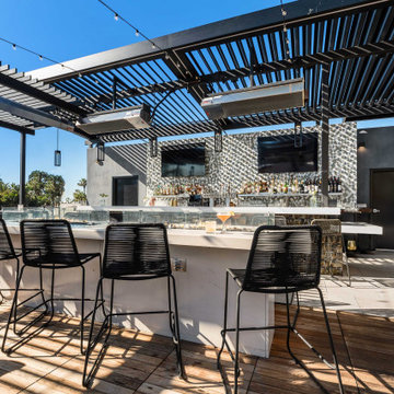 Rooftop Happy Hour - 264 Fresco