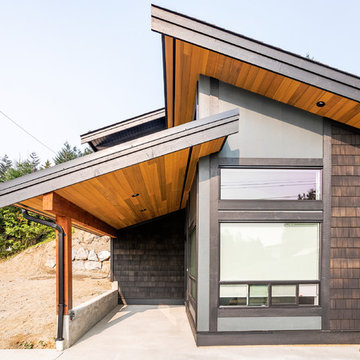 Mission Coach Home - Inverted Elegance