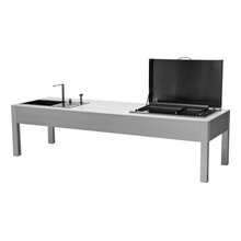 outdoor kitchen