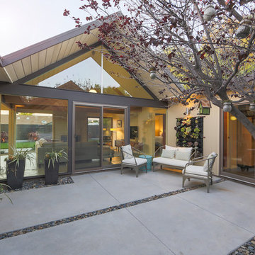 Jones and Emmons Eichler Home