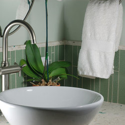 Island Stone linear glass with pebble combination - Tile