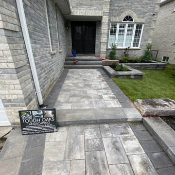 Entrance, Front Yard, Modern Landscaping