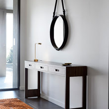 Entry/foyer