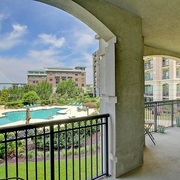 222 S Plaza Court