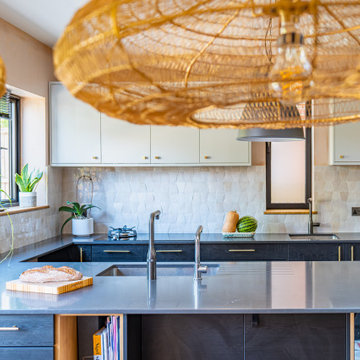 Complete Renovation of a Family Home with Smart Living Integration