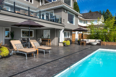 Home design - craftsman home design idea in Vancouver