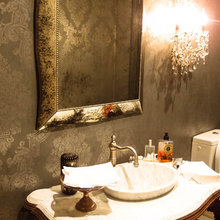 Bathrooms (General Layout and Furnishings)