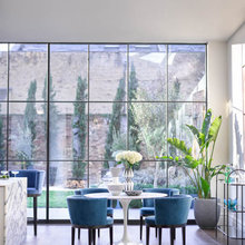 Round table chairs