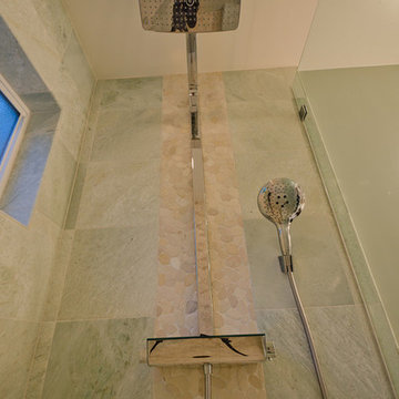 Glenwood Girls' Bath
